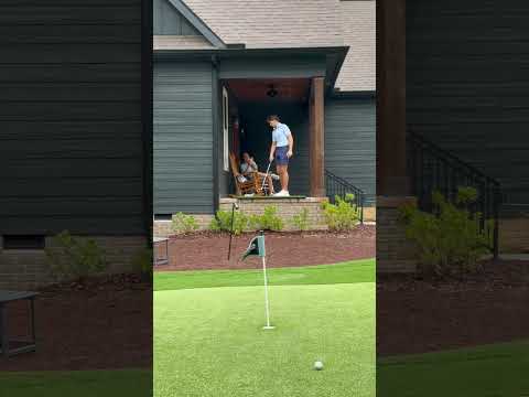 Who can dunk it first! Hard Mode #golf #shorts