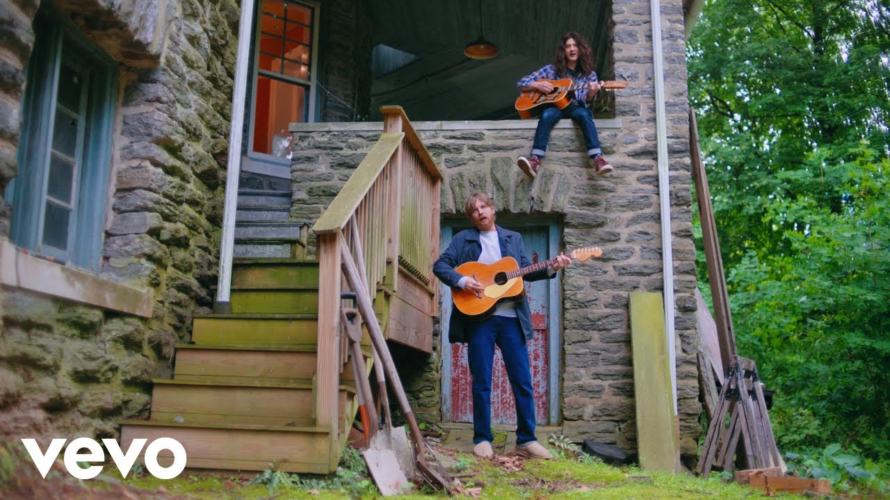 Kurt Vile & Luke Roberts Drop New Music Video for 'Classic Love' 🎶