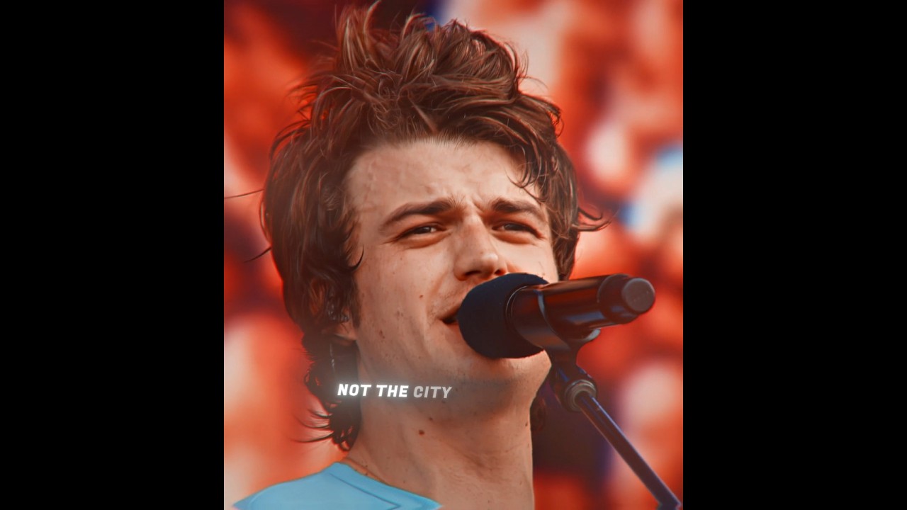 Joe Keery's Iconic Voice in Hawkins 🎸 | Stranger Things Fan Edit