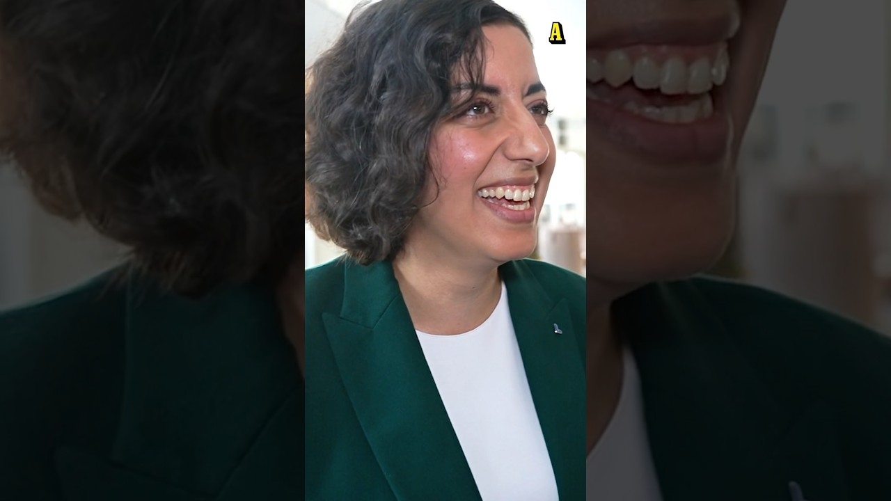 Simona Mohamsson föreslås som ny partiledare för Liberalerna – svarar på frågor om sina