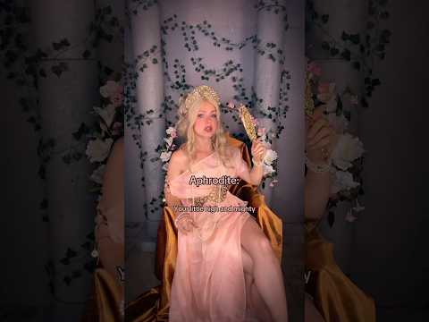 FINALLY had time to film my Aphrodite cosplay (EPIC: the musical) 🐚✨💗🪞 #epicthemusical #aphrodite