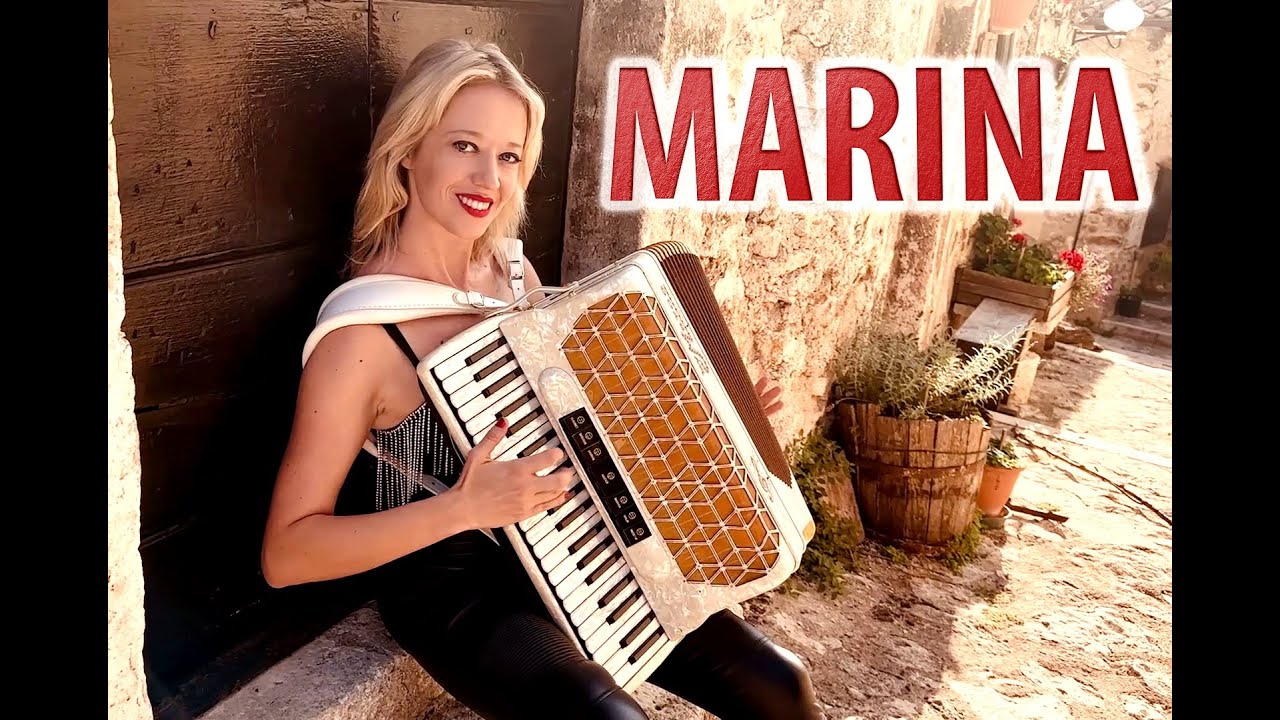MARINA (FOX) - Cover by Noemi on Fisarmonica 🎶