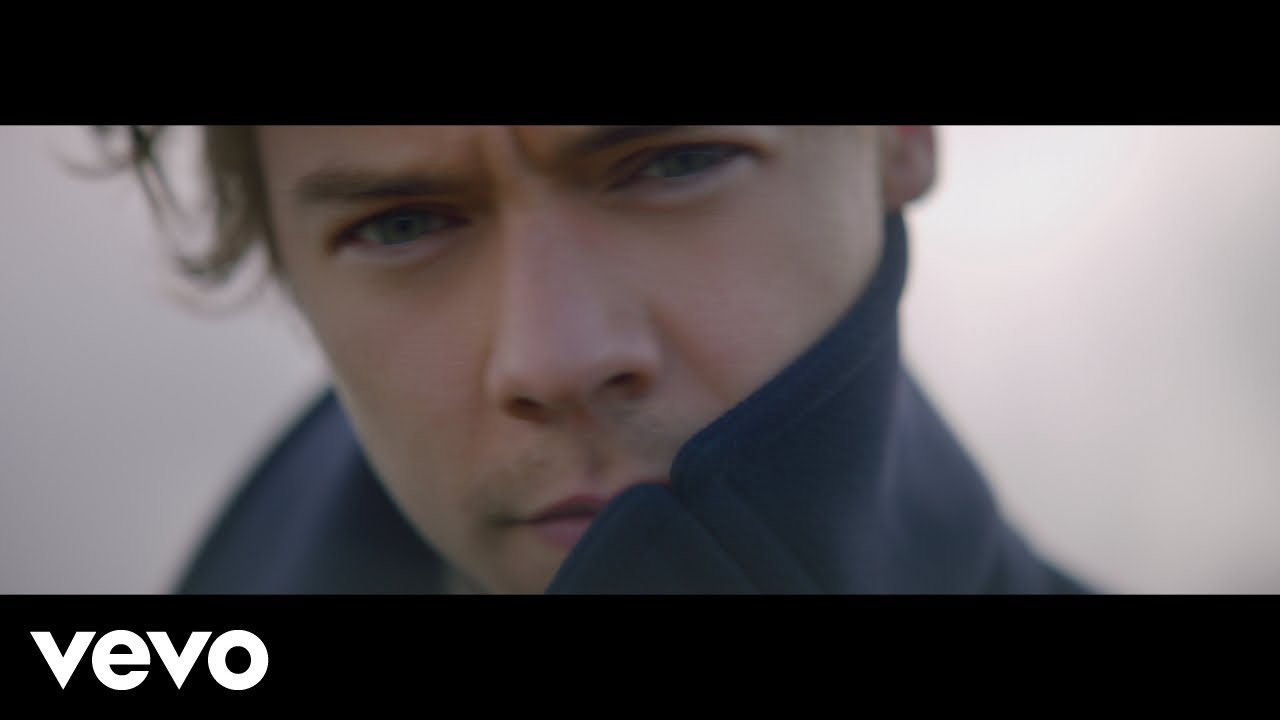 Harry Styles - Sign of the Times (Official Music Video) 🎶