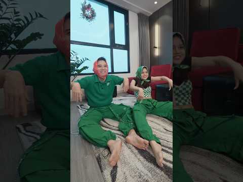 Khi thế hệ cợt nhả làm ba mẹ 😌 #fansiefamily