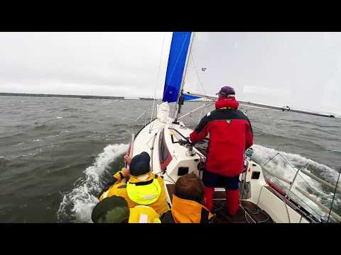 Pilies uosto regata 2017 - Esox X-99. Crazy downwind Max speed 16.7 kts