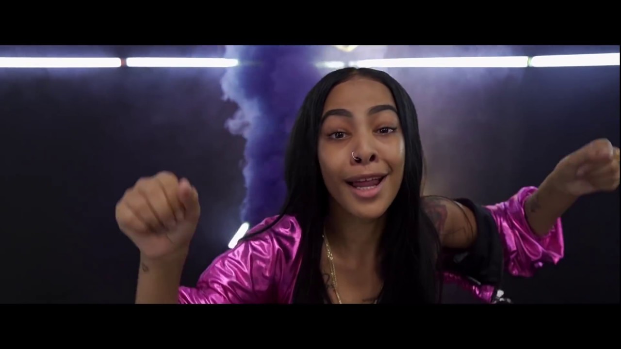 Yailin La Mas Viral - Quien Me Atraca A Mi Gatty 🎶