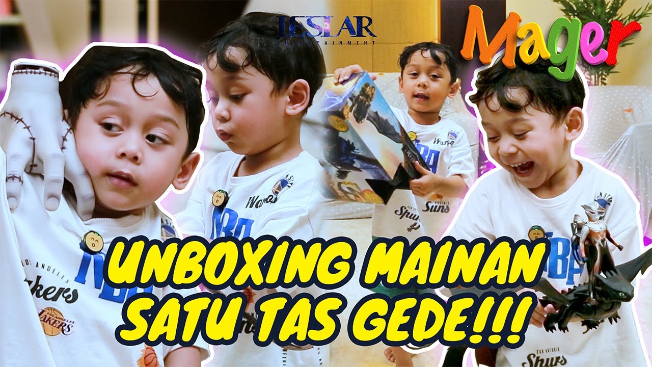 MAGER: Abang L Unboxes Favorite Superhero Toys! 🦸‍♂️