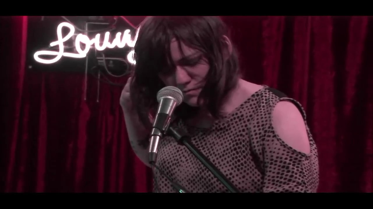 Emily Wells Performs 'Fire Song' Live in Austin 🎶