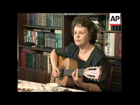 Russia's 1996 Presidential Election: A Youth vs. Old Divide ๐ท๐บ