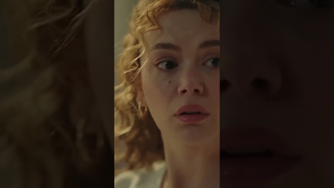 "Aşk deliliktir..." ❤️ #birküçükgünışığı #seraykaya #azraaksu #shorts