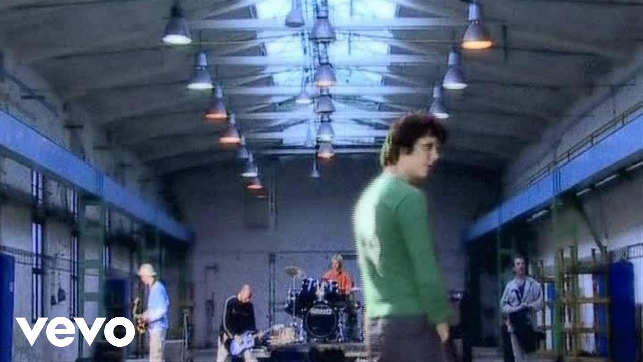 Chinaski - Klara Music Video (2001)