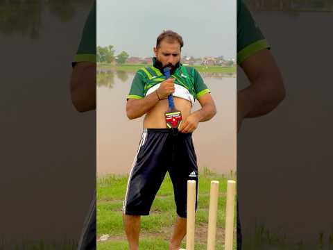 Cute baby cricket 🏏 #shortsyoutube #shortvideos