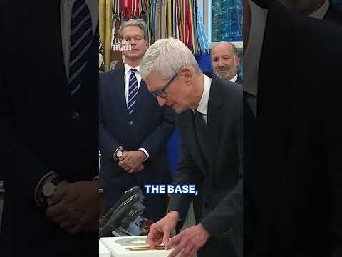 Apple CEO Tim Cook gifts Trump 24k gold base plaque