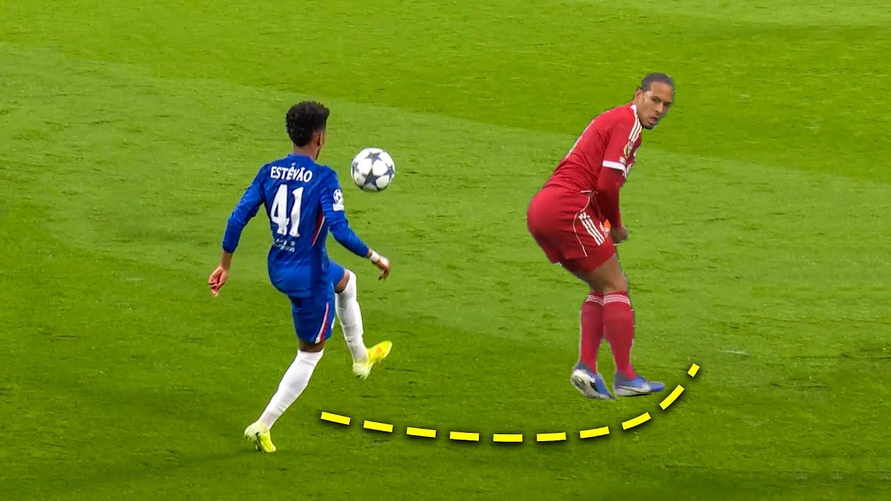 Estevao Willian's 10+ Shocking Football Moments