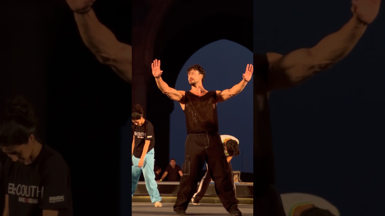 Tiger Shroff's Fire Performance on Stage 🔥