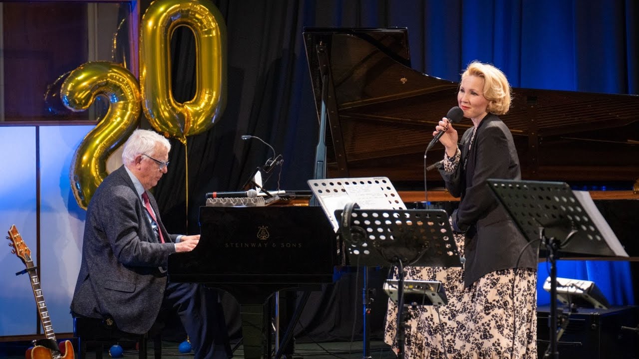 Концерт В. Плотниковой и Р. Паулса: Музыкальные хиты и поэзия 🎶