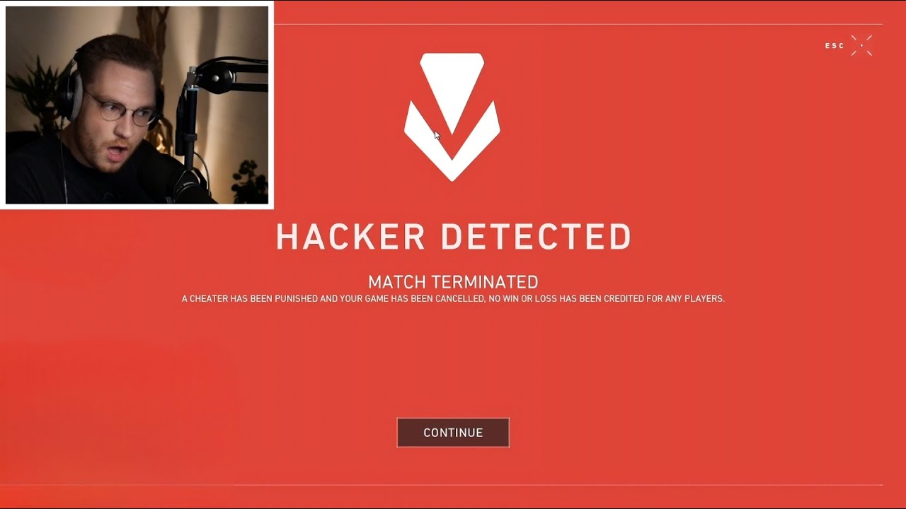 OhnePixel Reacts to Top Valorant Clips 🎮