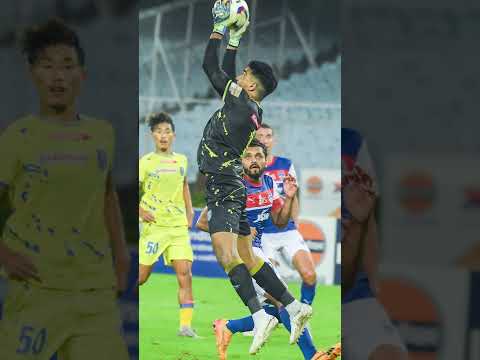 Nothing held back, giving it his all 🕸️ | #KBFC #KeralaBlasters