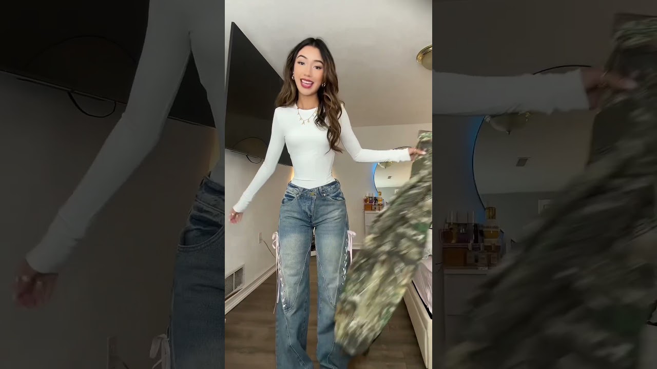 We 🫶 low rise jeans #fashiontrends #lowrise #fashion #jeans