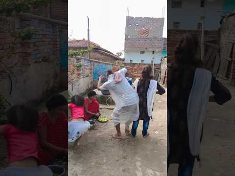 Ladki Akeli Tu Bhi Akela #song #shorts #youtubeshorts