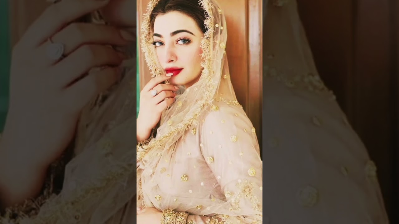 Nawal Saeed Stuns in Elegant Saree – A Beautiful and Loving Look ✨