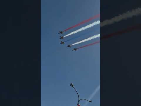 雷虎小組編隊施放三色彩煙，國慶典禮圓滿落幕！【軍聞社 #shorts 】 #雙十國慶 #AJT #勇鷹 #國慶 #國軍 #雷虎小組