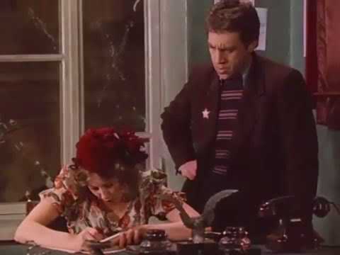 Мария Захарова пишет заявление о приеме на работу в МИД РФ