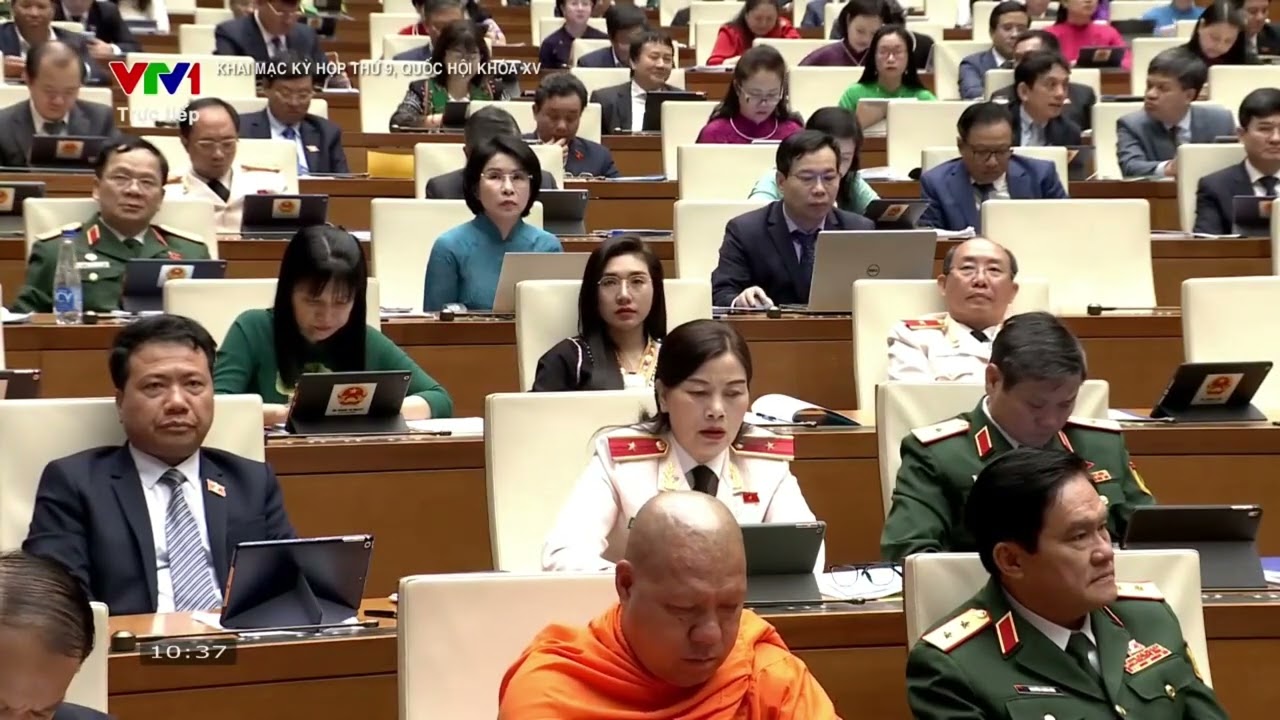 Chủ tịch Ủy ban MTTQ Việt Nam trình bày báo cáo tại Quốc hội 🇻🇳