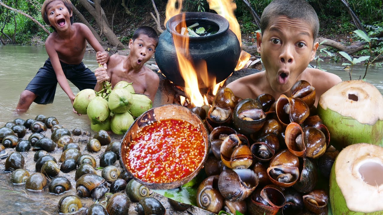 Primitive Cooking: Snails with Coconut ๐ค