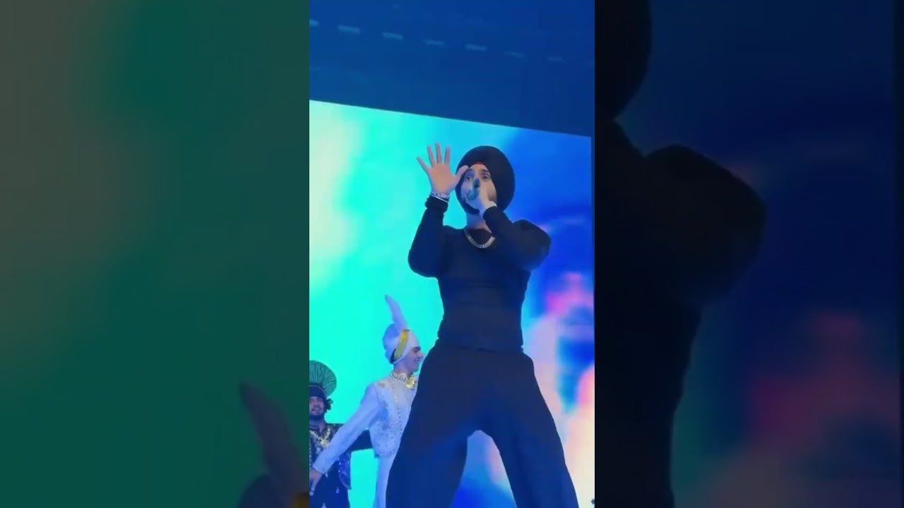 Diljit Dosanjh Performs Live at Aura Tour 2025 🎤