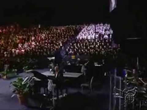 Benny Hinn Performs 'See His Glory' in Sydney 2009