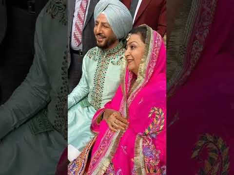 Gurdass Maan With Wife โฃ๏ธ #punjabi #trending #viralvideo #gurdasmaan #punjabisinger #popular #shorts