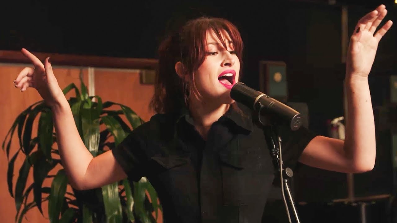 Should I Stay or Go? Funk Cover ft. Sophia James 🎶