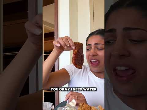 We ate the chili’s mozzarella sticks! 🧀🌶️ #chilis #chili #mozzarellasticks #tastetest