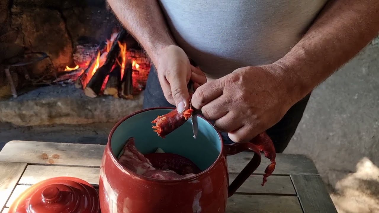 El Puchero del Autóctono: Sabores Tradicionales que Encantan