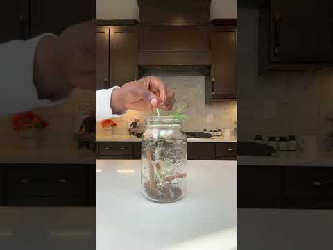 Easy to Make Homemade Mouthwash #diy #homemade #dental