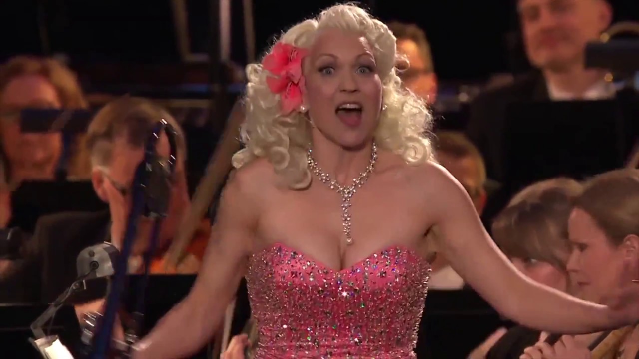 Gunhild Carling Performs for Sweden's King’s 70th 🎶