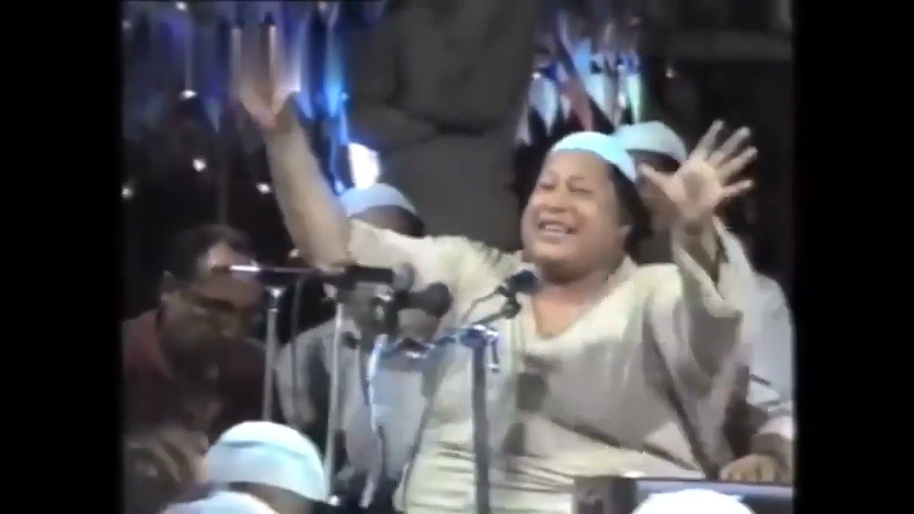 Nusrat Fateh Ali Khan at Data Darbar 🎶