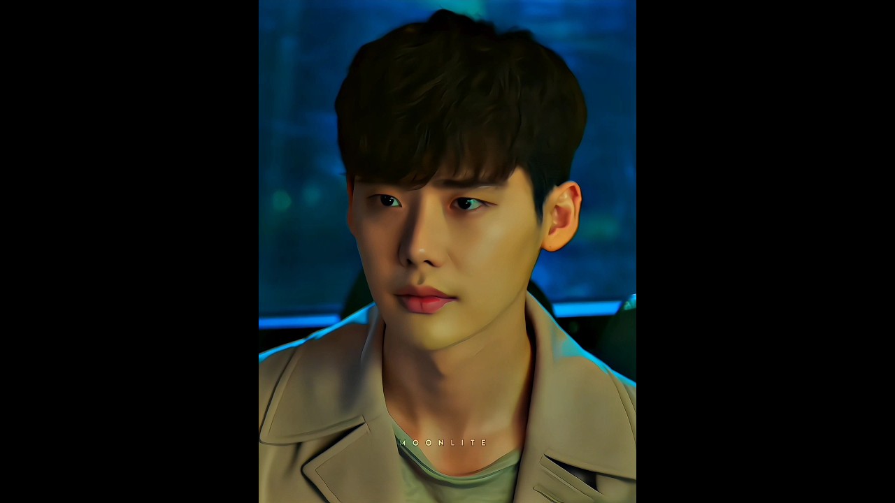 Rich Boyfriend Protects Her from the Cops | W Two Worlds #shorts #kdrama