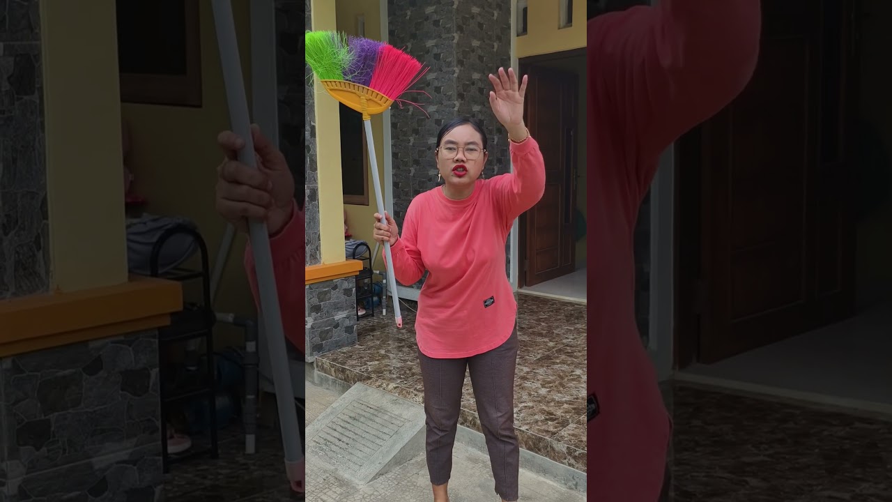 Bocil Kabur Saat Disuruh Tidur, Kocaknya! 😂