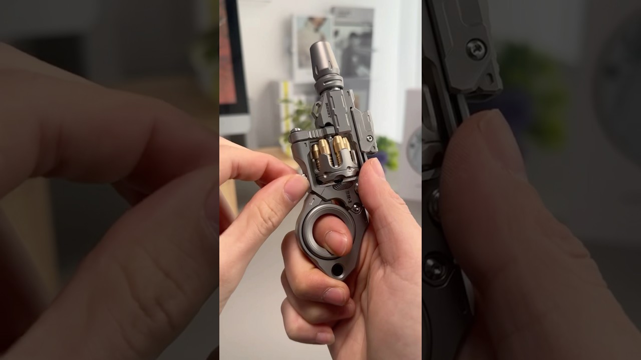 Revolver Fidget Spinner: Fun & Stress Relief 🔫