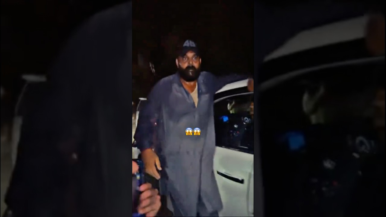 Gujjar in Action with Rajab Butt Security 🔫