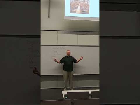 "Informatiker sind richtig divers geworden" - aus Vorlesung 01 "Grundlagen der Informatik"