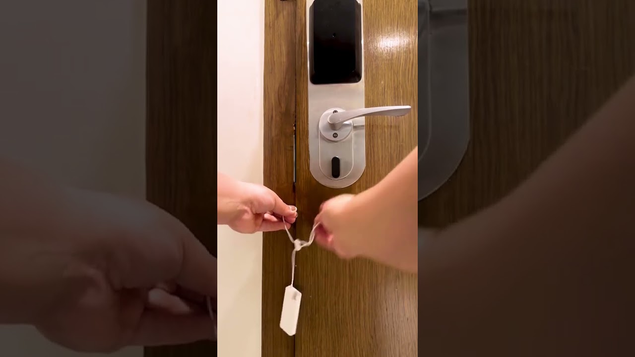 3 Top 3 Safety Products for Solo Travelers đ¶ââïž