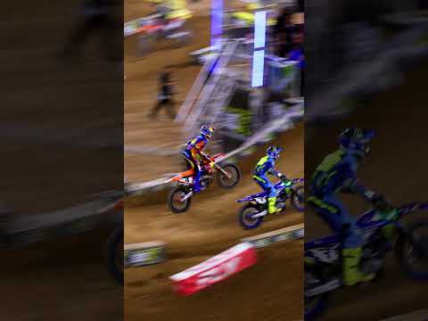 ET3 from Glendale was a DAWG 😤 Full recap from Round 4 of @SupercrossLive out now on YouTube.