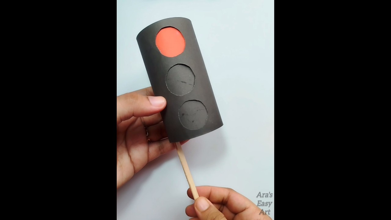 Kids' Traffic Signal Paper Craft 🚦
