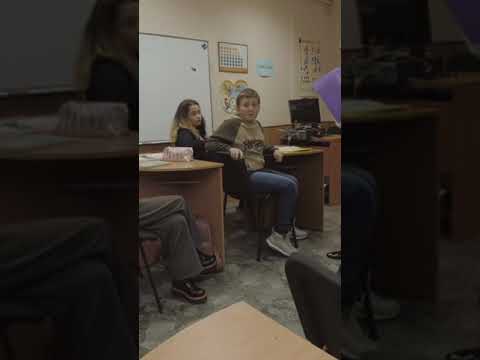 Новенький УДАРИЛ меня 😳😱 #shorts #школа #одноклассники #школьники #учитель #дружба #конфликт