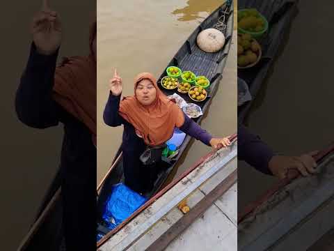 Pantun Lucu Viral™ Satu