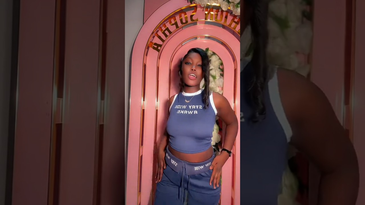 Bibiche Ndiaye's Heartfelt Performance ❤️ | Senegal's Marodi Scene