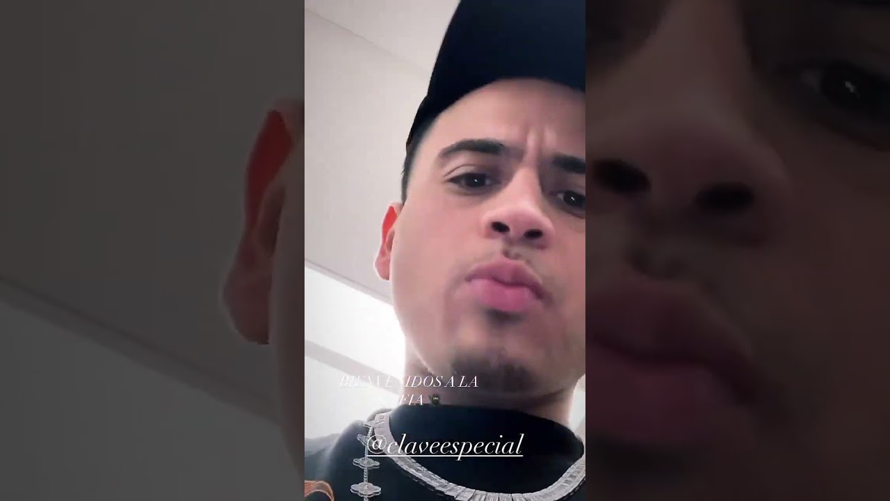 Fuerza Regida Signs Clave Especial